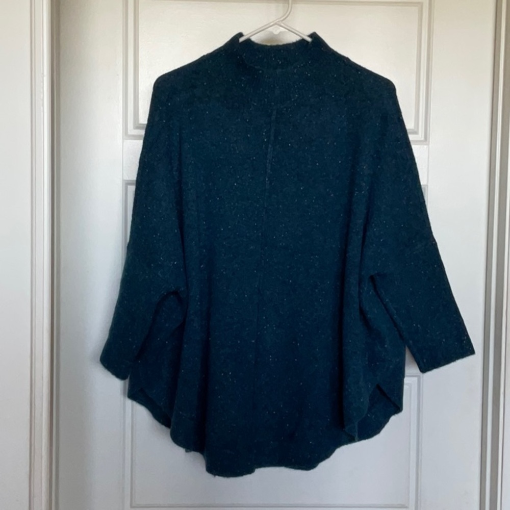Loft teal speckled tunic with stylish sizing